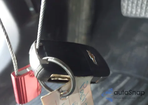 2017 Chevrolet Impala 1Lt из США, поврежденный, VIN 2G1105S38H9178032